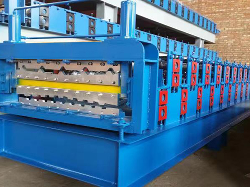 保溫卷簾門設備