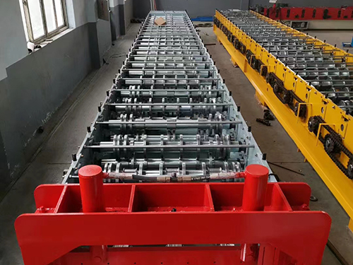 樓承板設(shè)備